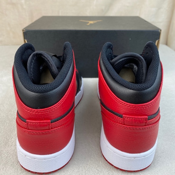 Nike Air Jordan 1 Mid “Banned” Black Gym Red White - Picture 4 of 6
